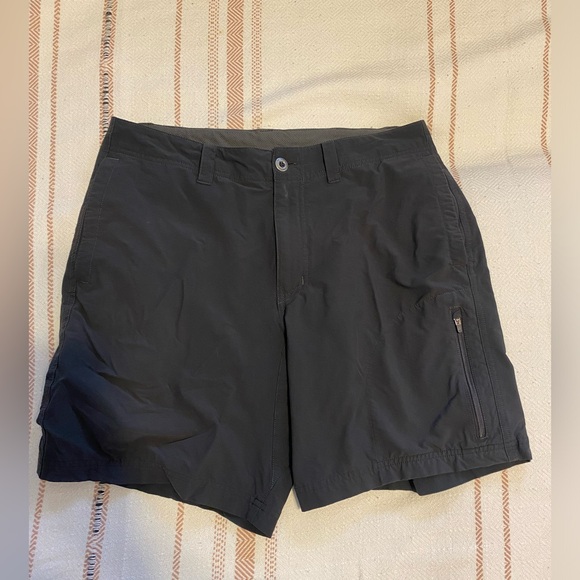 Mens Patagonia shorts - Picture 2 of 4